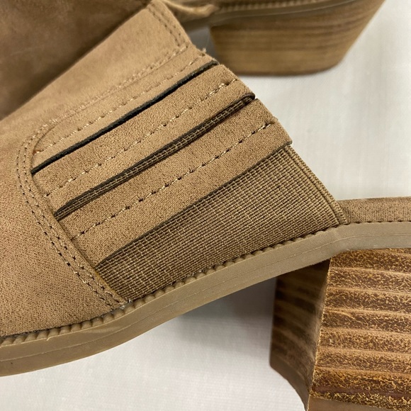 Womens Size 7 American Eagle 2inch Heels Suede Brown Stretchy Comfortable - Picture 6 of 13